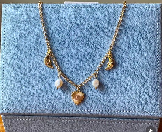 Vintage United Kingdom Necklace