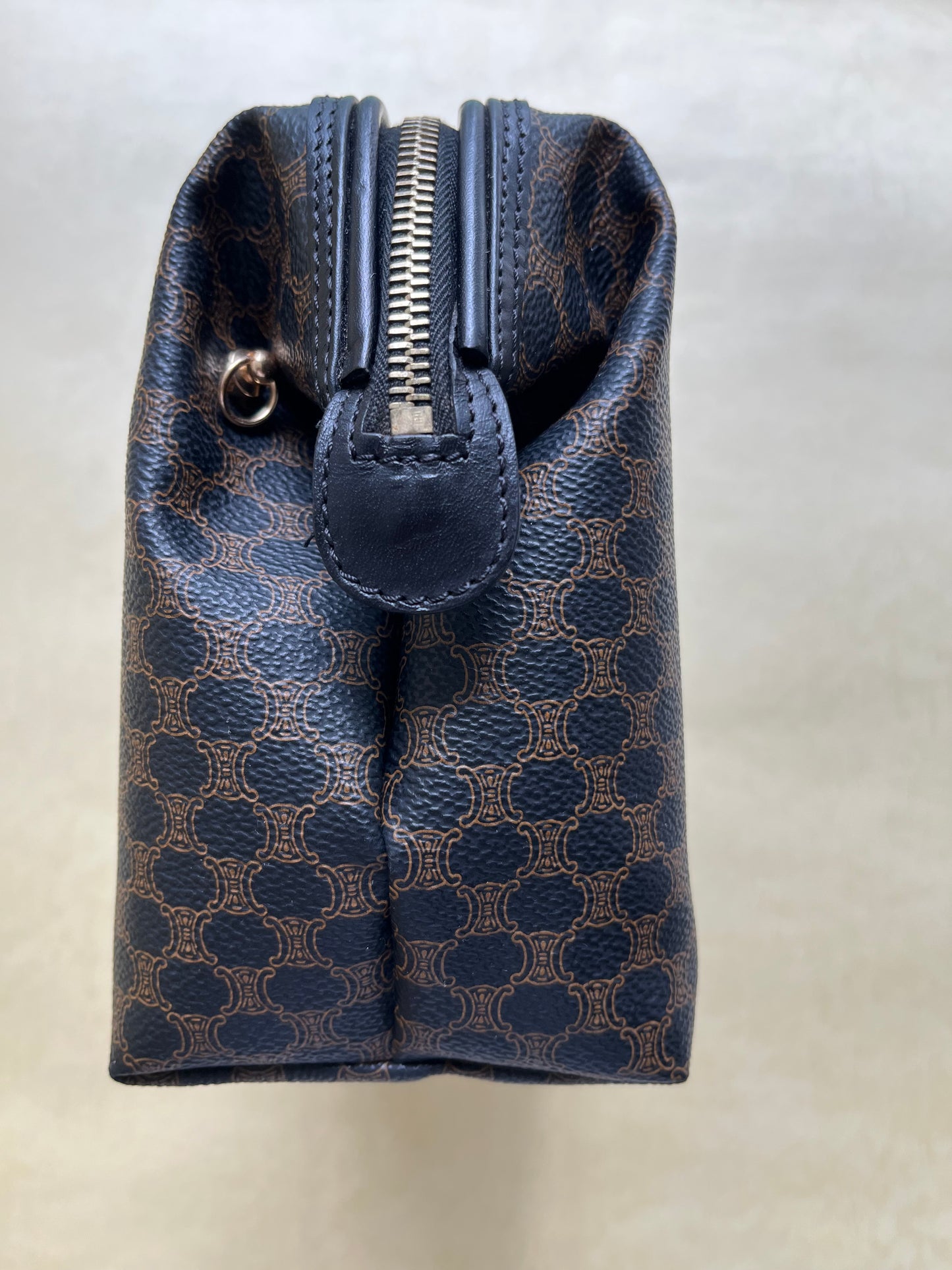 Vintage Celine Pouch (size: L)