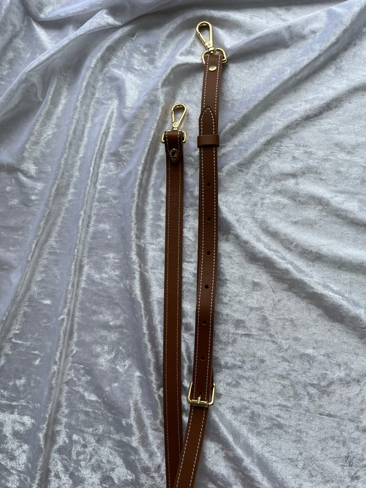 自家製深色粗皮揹帶