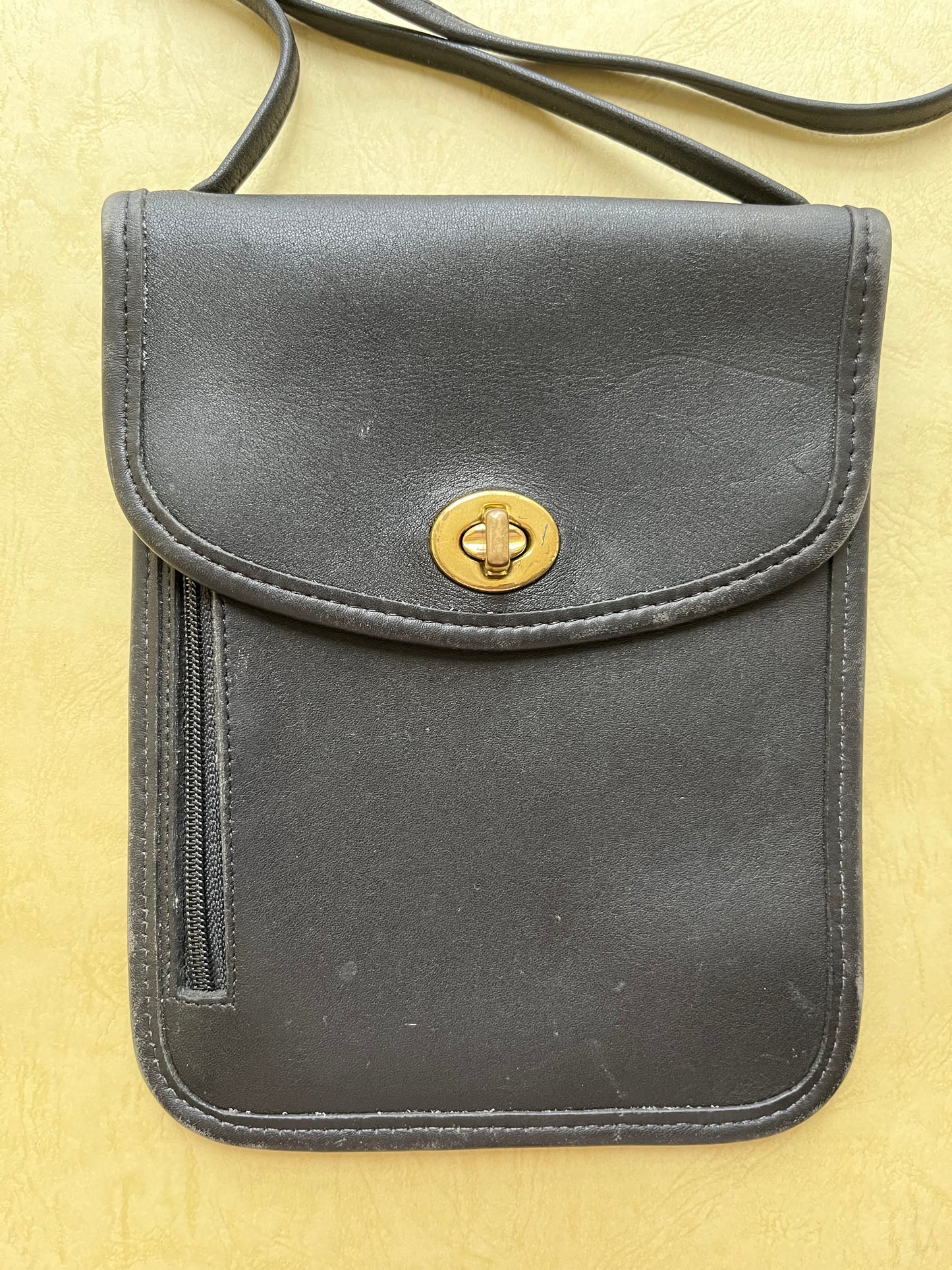 Vintage Coach Passport Hipster