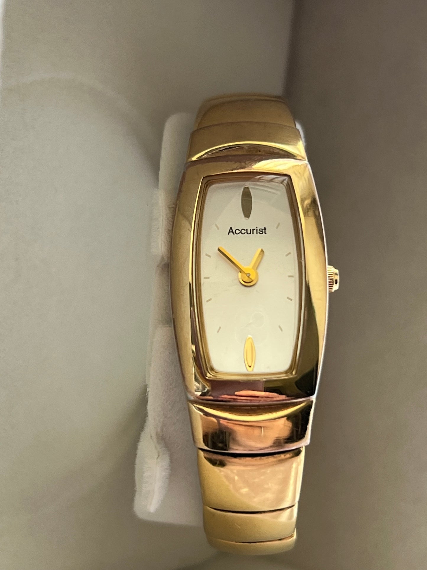 Vintage Accurist Watch