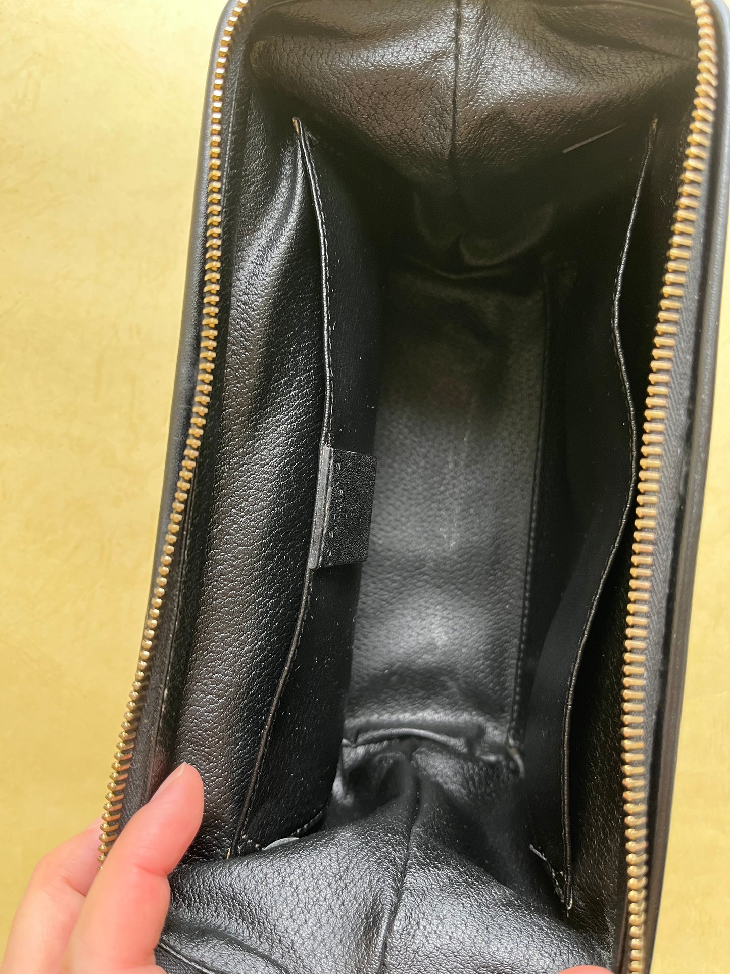 Vintage Celine Pouch (size: m)