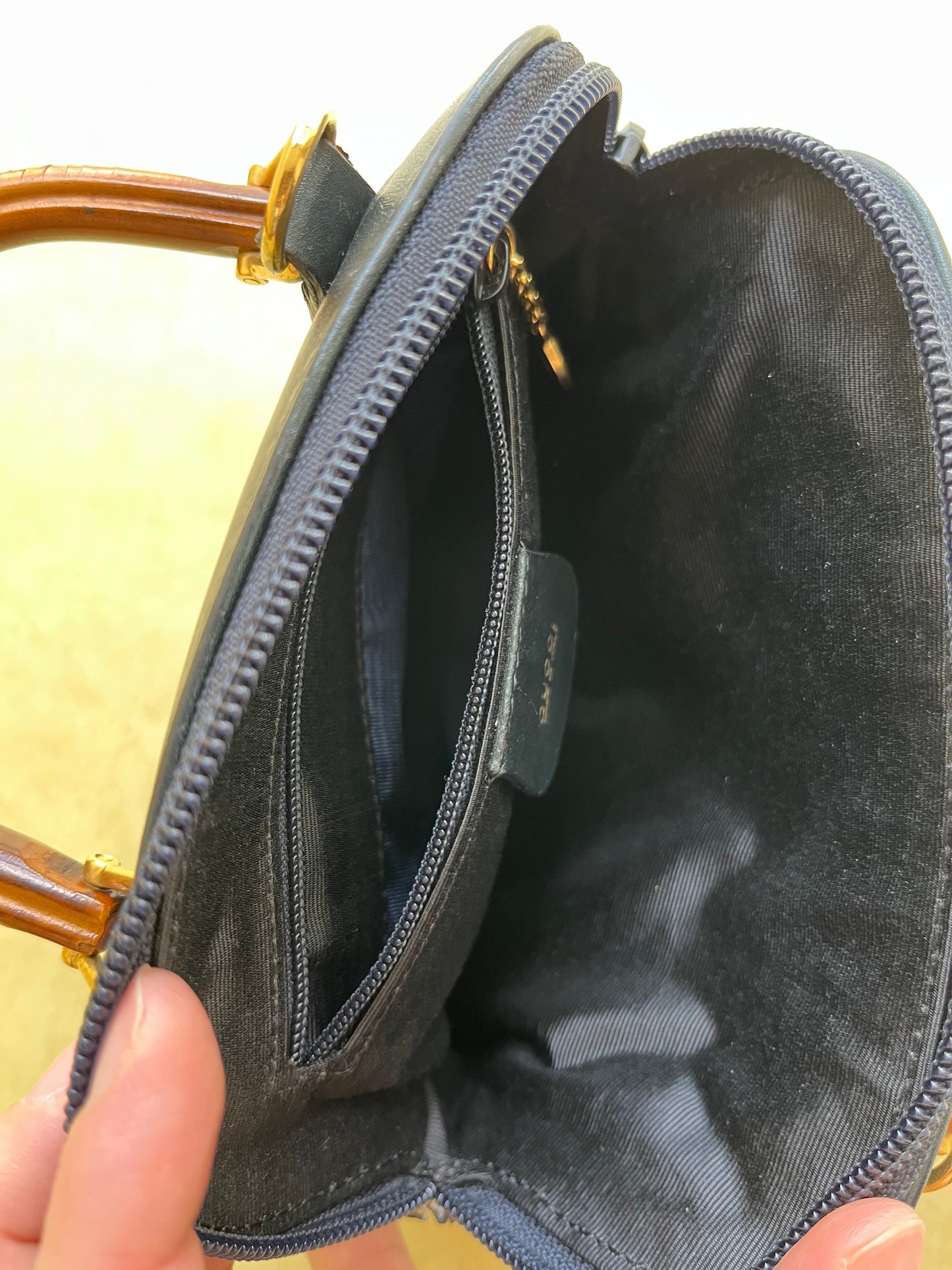 Vintage Gucci Crossbody Bag (size: mini)