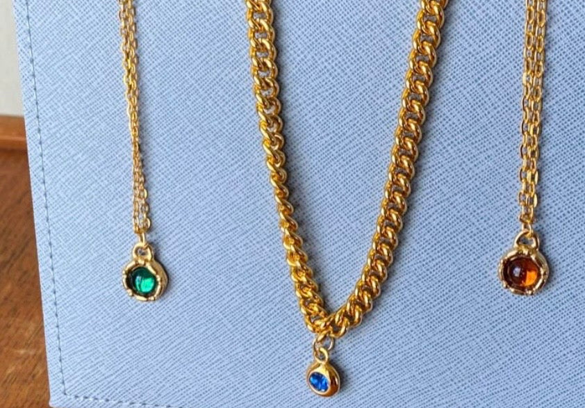 Vintage United Kingdom Necklace