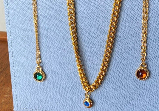 Vintage United Kingdom Necklace