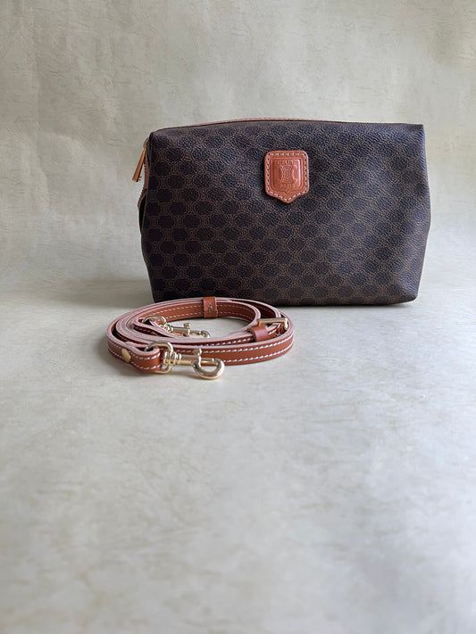 Vintage Celine Pouch (size: M)